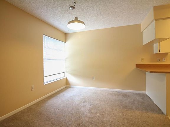 5th image of 754 & 756 Zella Ln