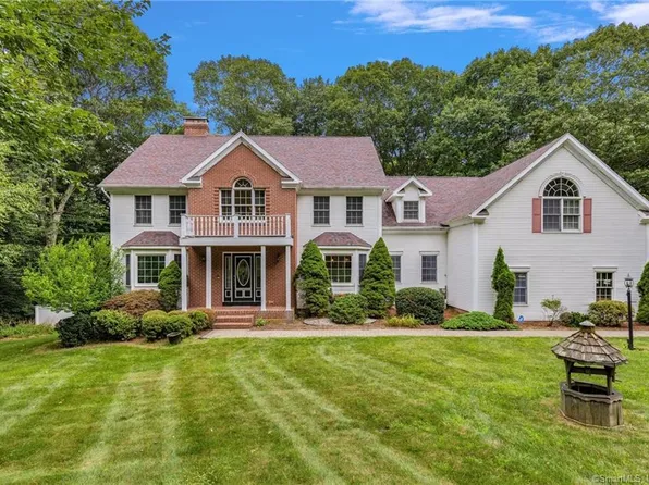 46 Melissa Lane, Prospect, CT 06712