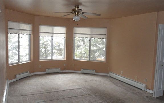 5th image of 1945 Aspen Cir