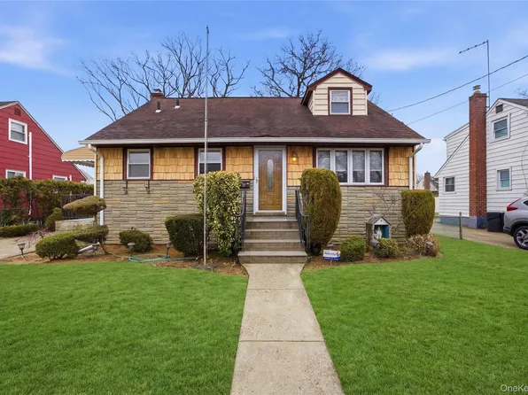 112 Judith Lane, Valley Stream, NY 11580
