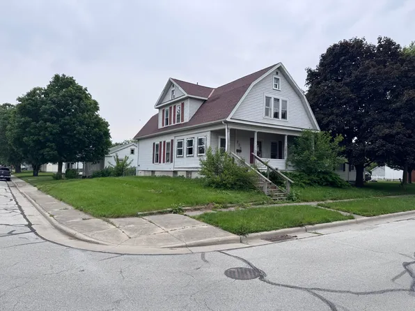 724 W South St, Saint Marys, OH 45885