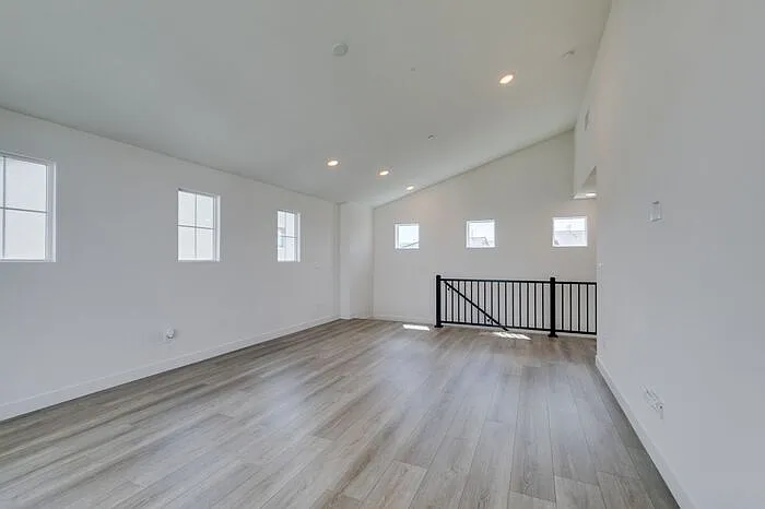 759 Faircliff Ct — Photo 38