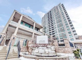 1235 Bayly St #1613, Pickering, ON L1W 1L7