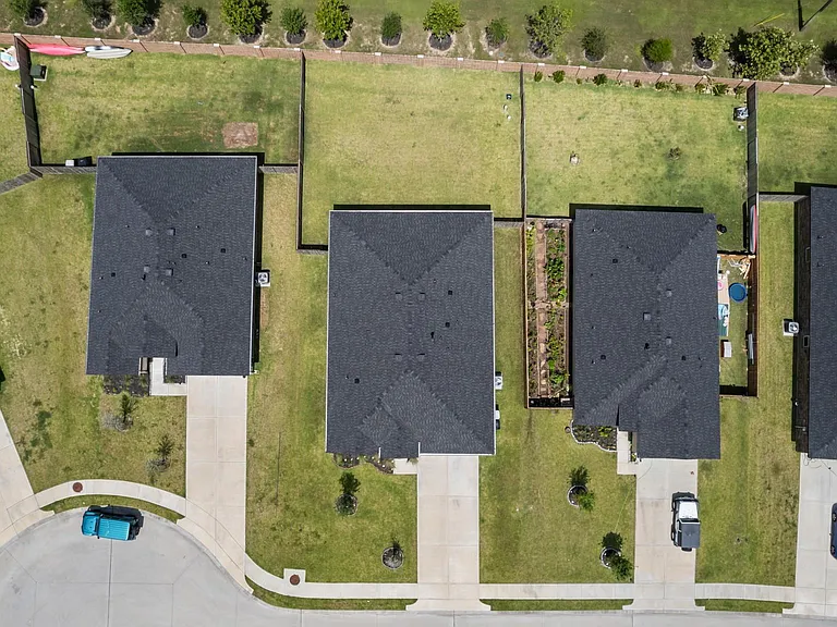 1054 Great Barracuda Ln — Photo 31