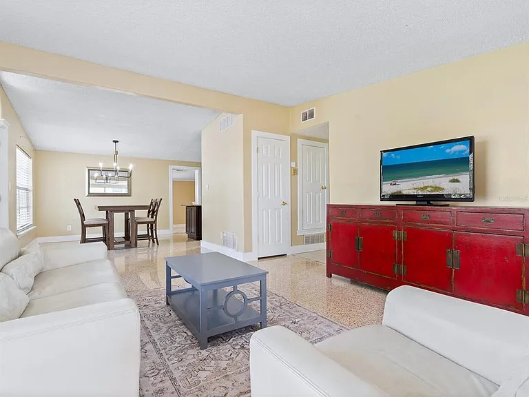 3115 Bay Dr — Photo 11