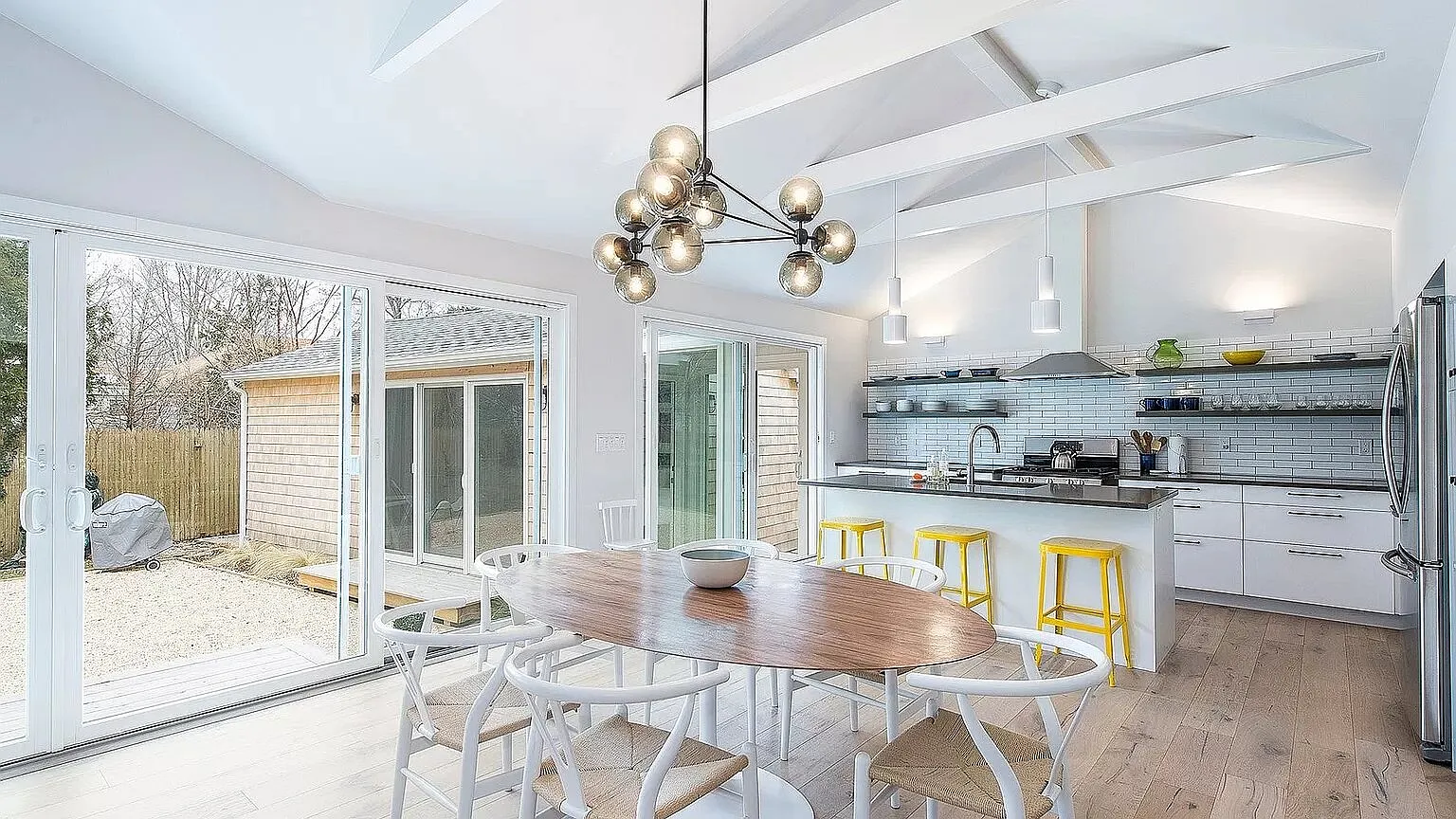 Newly-Renovated Southampton Cottage — Photo 4