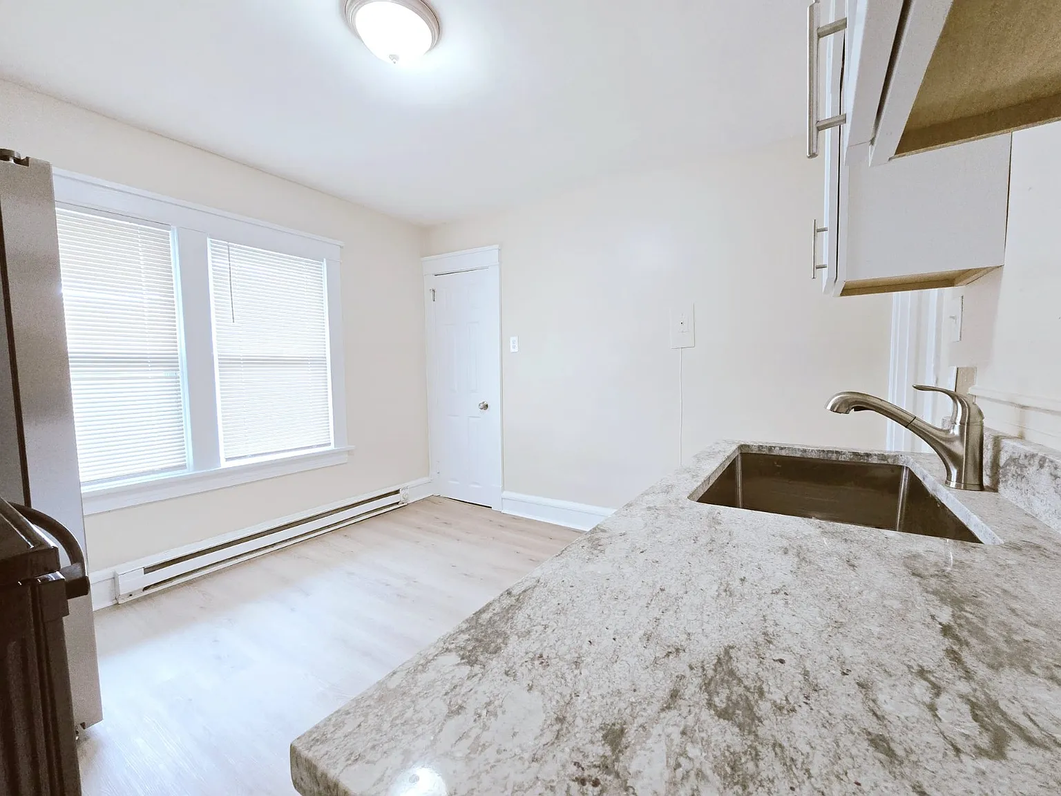 2 bed, $975 — Photo 4