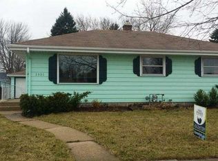 2521 81st St, Kenosha, WI 53143