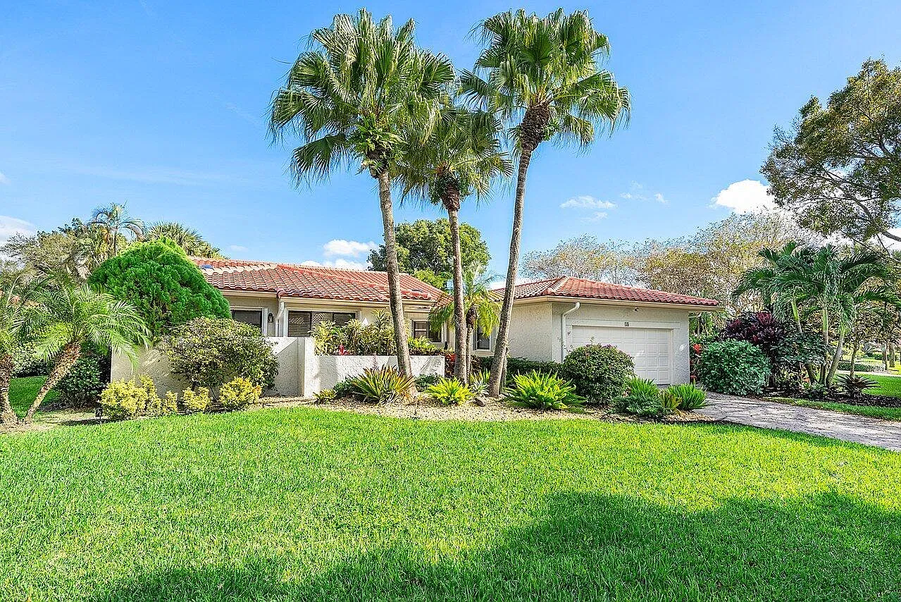 3 bed, 3.0 bath, 3293 sqft, $10,000 — Photo 3