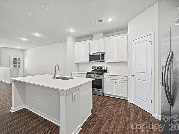 4th image of 4503 Potters Wheel Dr