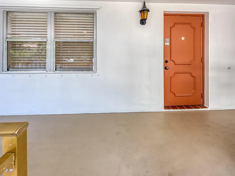 411 S M St #5 — Photo 19