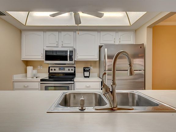 2nd image of 10172 Seminole Island Dr #10172