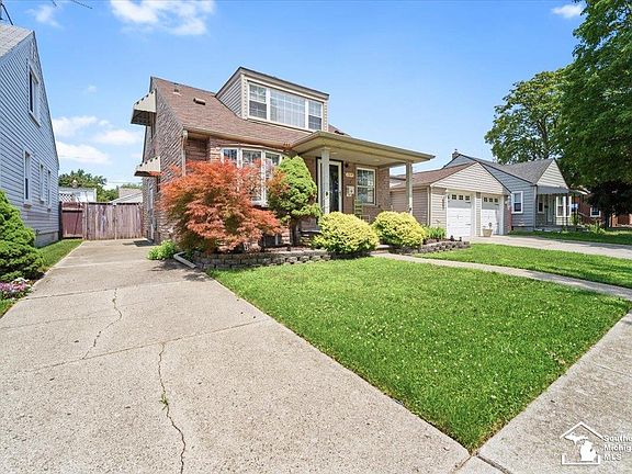 2nd image of 1514 Leblanc St