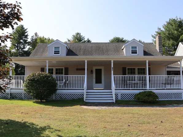 15 Gendron Circle, Sabattus, ME 04280