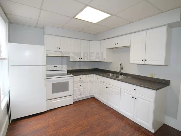 25 Rochester St #25A, Berwick, ME 03901