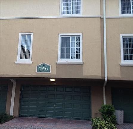 4th image of 2951 NE 185th St APT 2005
