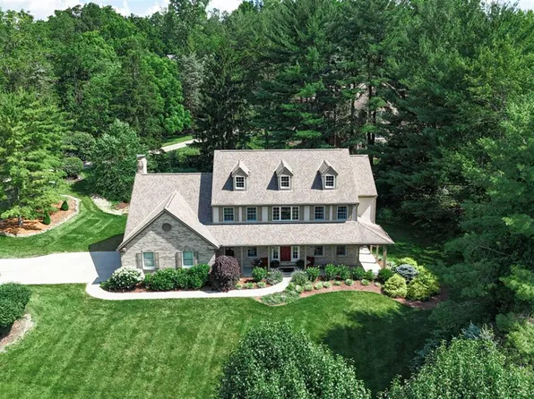 8590 Morning Calm Dr, Cincinnati, OH 45255