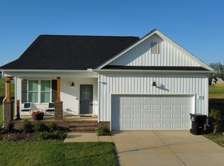 295 Springtooth Dr, Zebulon, NC 27597