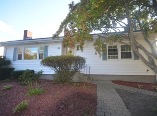 80 Pine Hill Rd, Bedford, MA 01730
