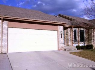 35912 Fierimonte Dr, Clinton Township, MI 48035