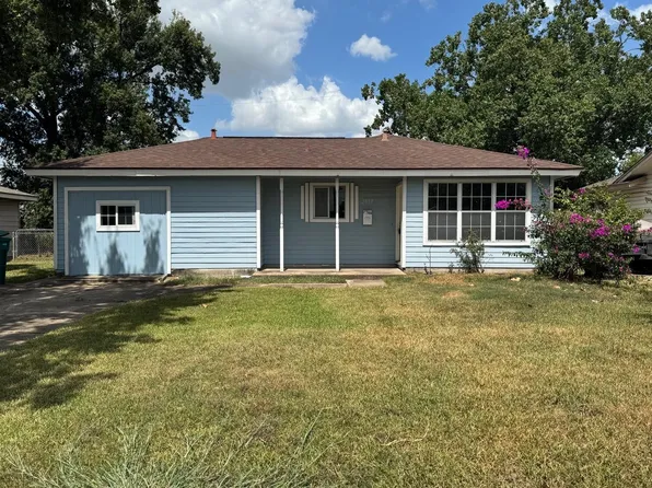 2819 Thomas Ave, Pasadena, TX 77506