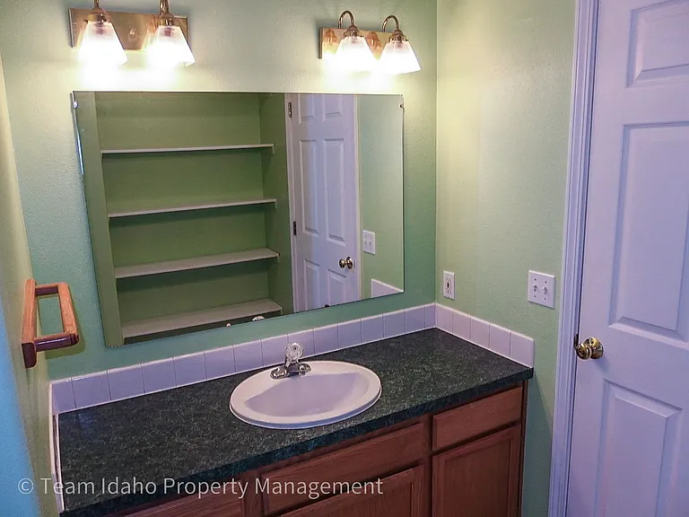 643 Northwood Dr — Photo 26