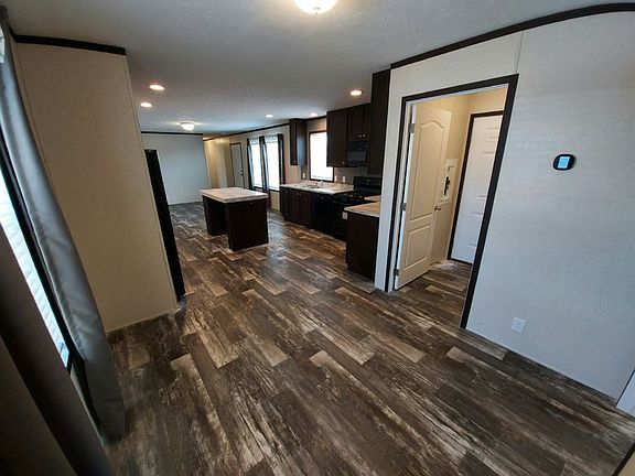 4th image of 406 De Ville Dr