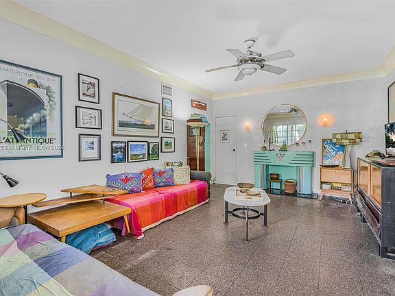 3rd image of 830 Euclid Ave APT 1