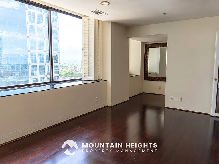 48 W Broadway #1-1708N — Photo 13