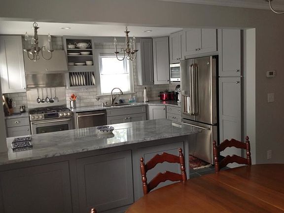 2nd image of 505 Southgate Dr