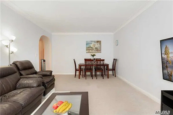 Sold by Redfin Real Estate | media 59