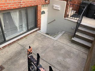 3061 32nd St, Astoria, NY 11102