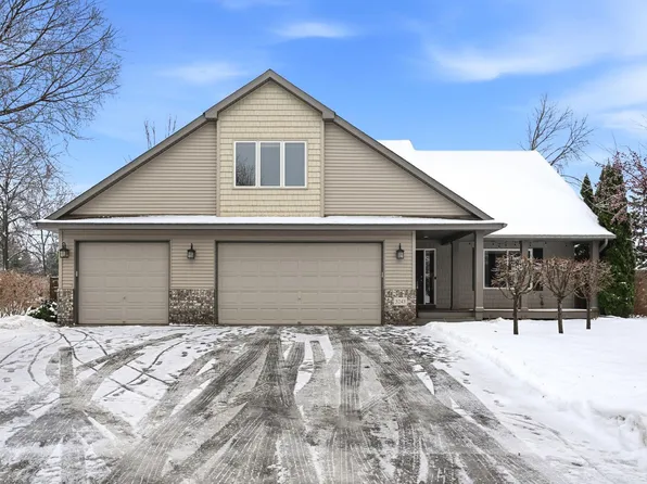 5243 202nd St N, Forest Lake, MN 55025