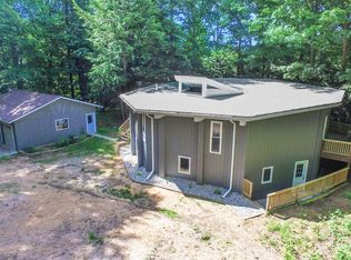 11451 Lamos Rd, Montague, MI 49437