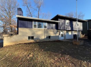 1530 NW 67th St, Kansas City, MO 64118