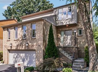 9938 Great Oaks Way, Fairfax, VA 22030