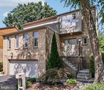 9938 Great Oaks Way, Fairfax, VA, 22030