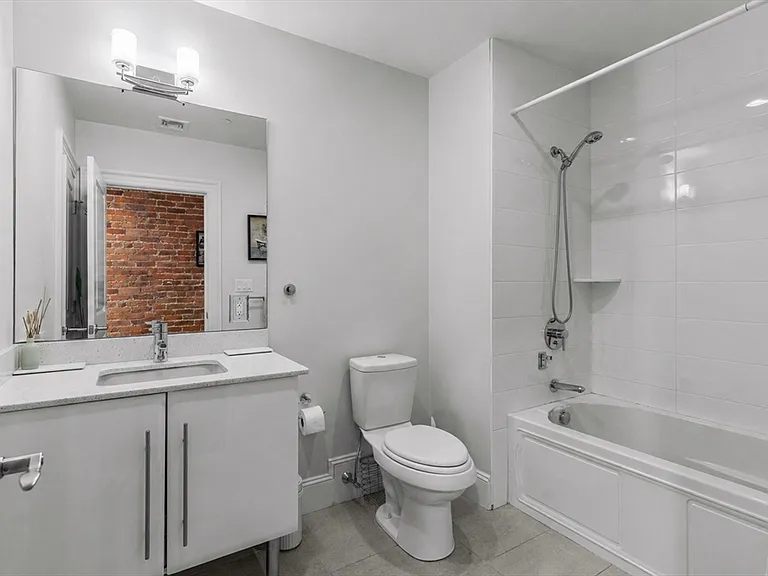 1471 Beacon St #Penthouse 10 — Photo 27