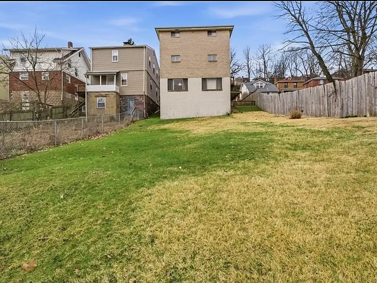 226 Frankfort Ave — Photo 32