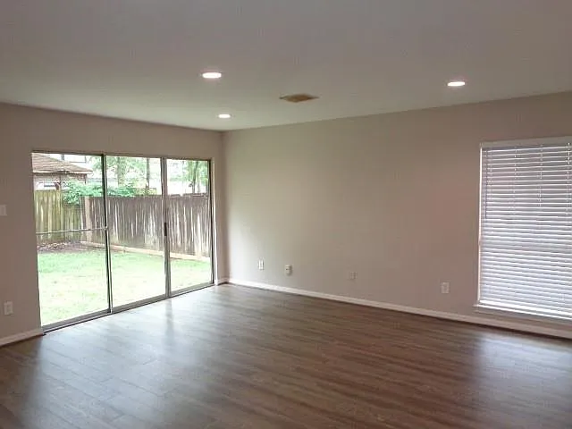 102 Marabou Pl — Photo 13