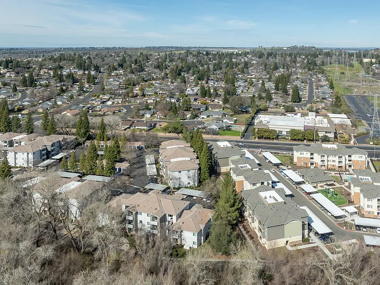 Peterson Place — Photo 15