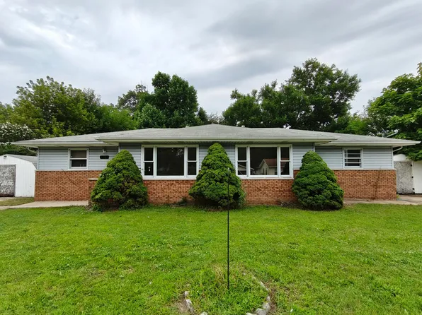 2831 May St, Portage, IN 46368