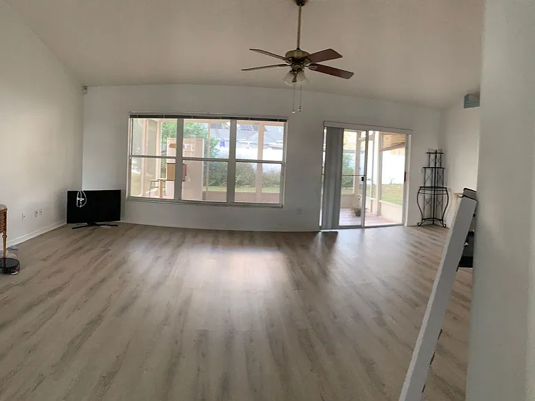 4478 Drayton Ln — Photo 2