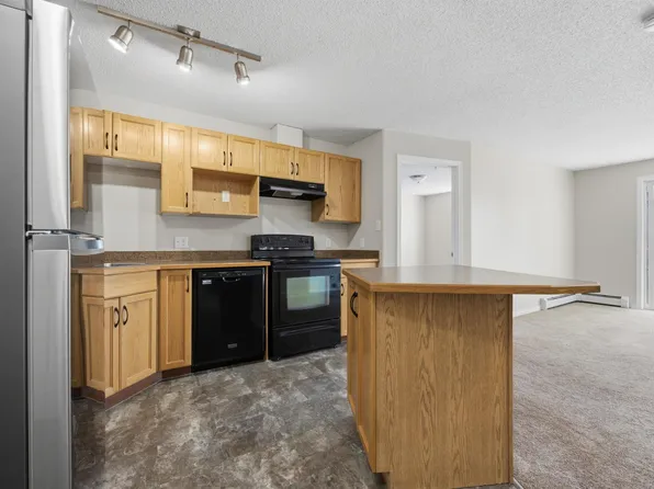 3425 19th St NW #201, Edmonton, AB T6T 2B5
