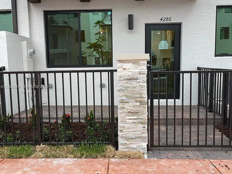 4286 NW 83rd Ave #0 — Photo 1