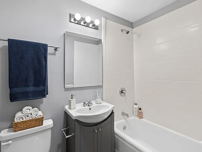 Bella Casa Apartments — Photo 4