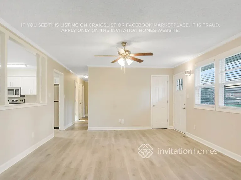206 Park Ave — Photo 2