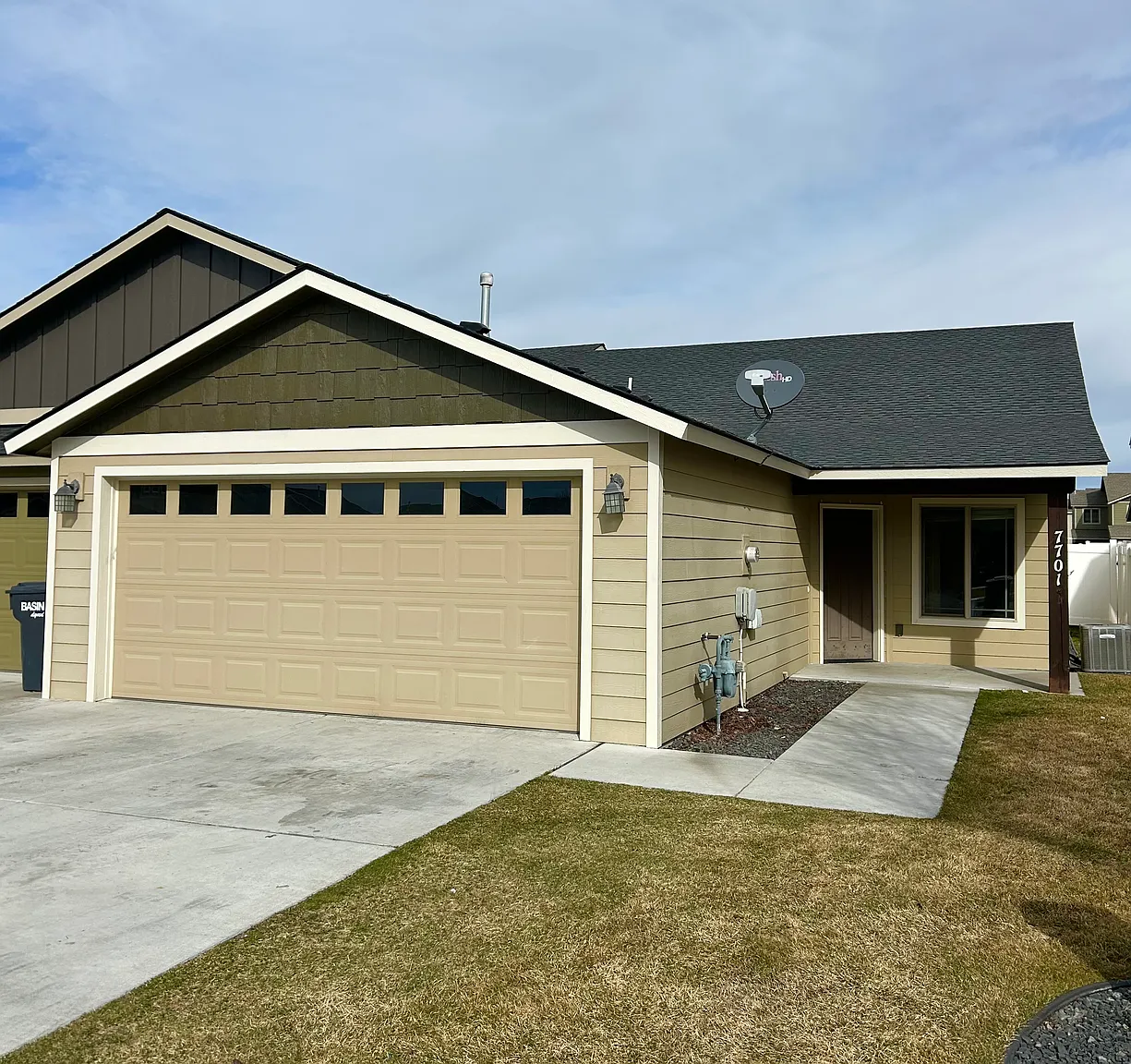 7701 Palouse Dr photo 1