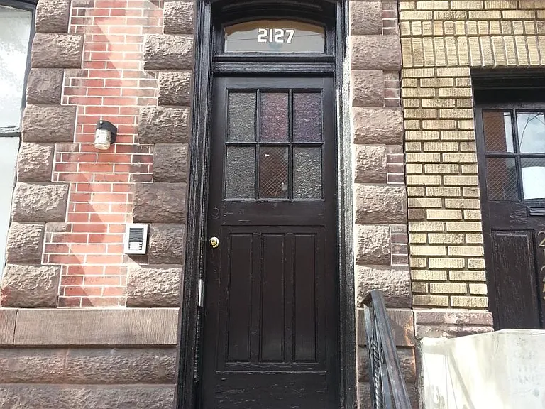 2127 Fitzwater St #3 — Photo 1
