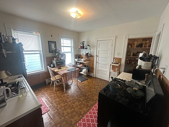 5th image of 23 Harold St #2